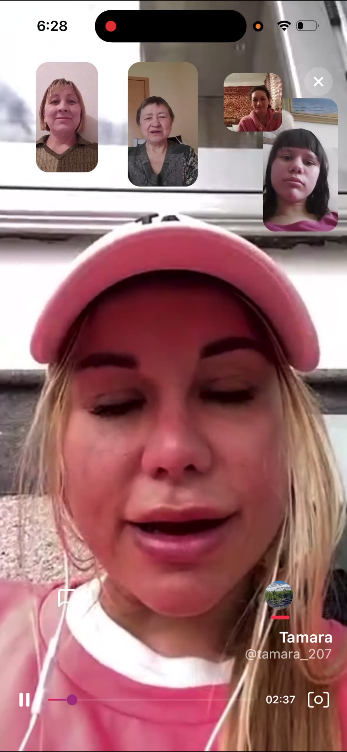 A still from a family video call captured in Familia